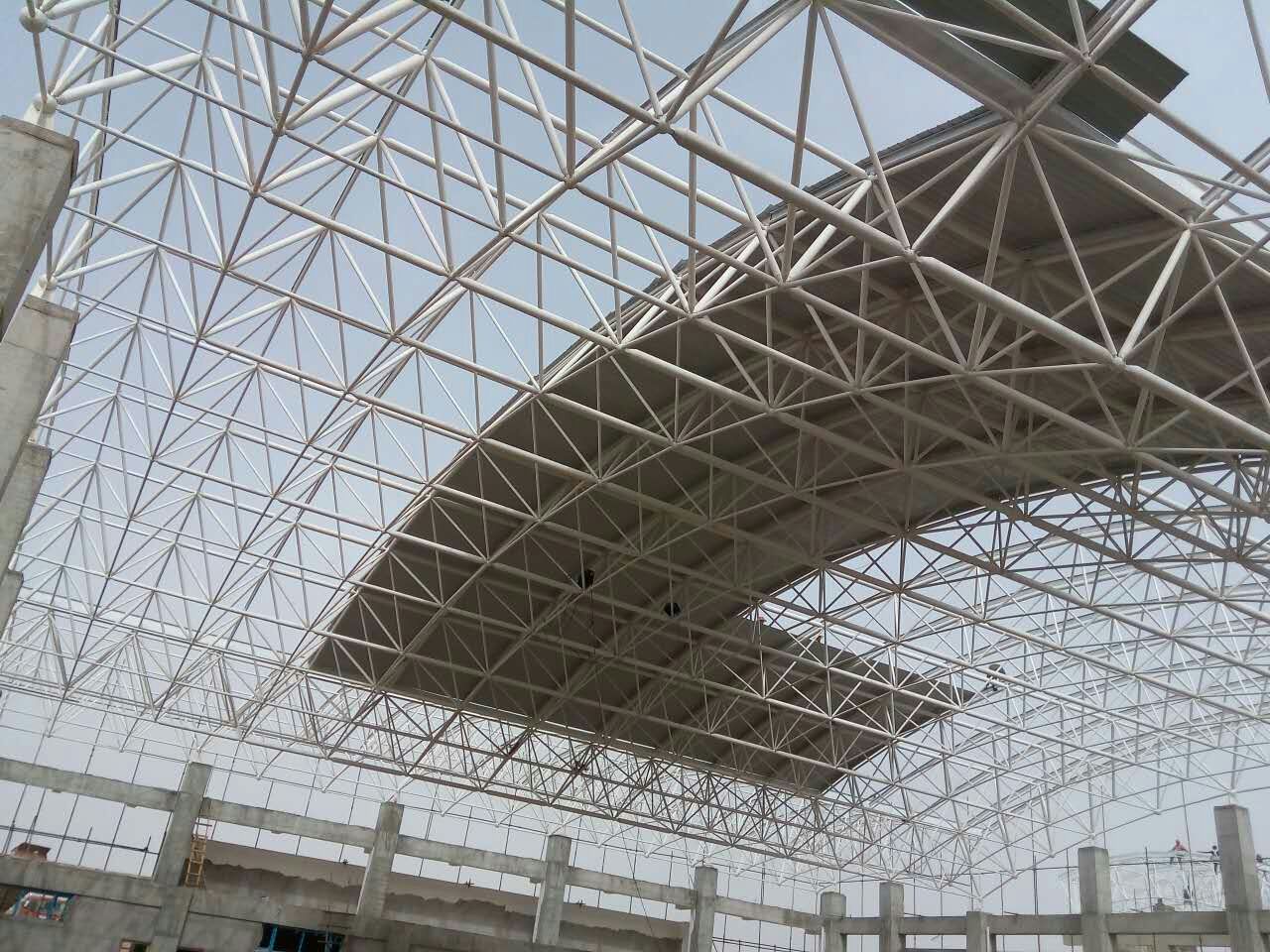 江山青岛一汽网架